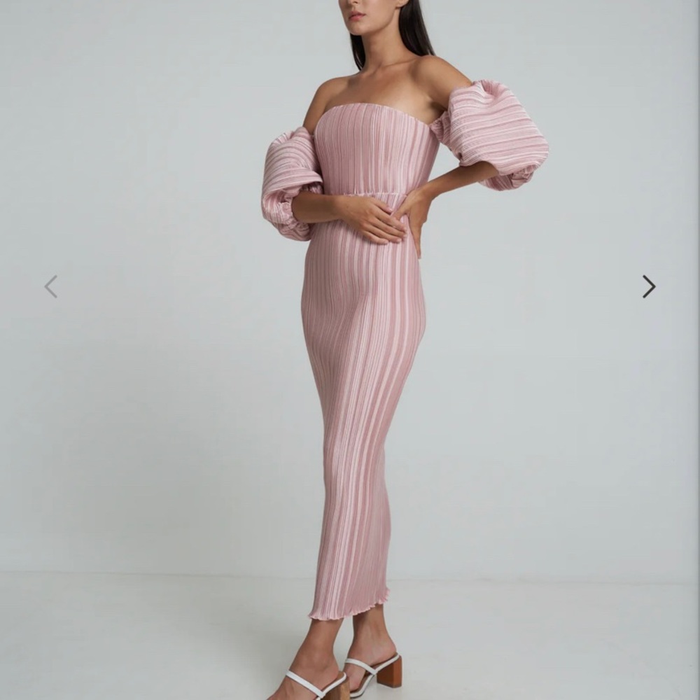 L’idee Sirene Sleeveless Gown in Pink